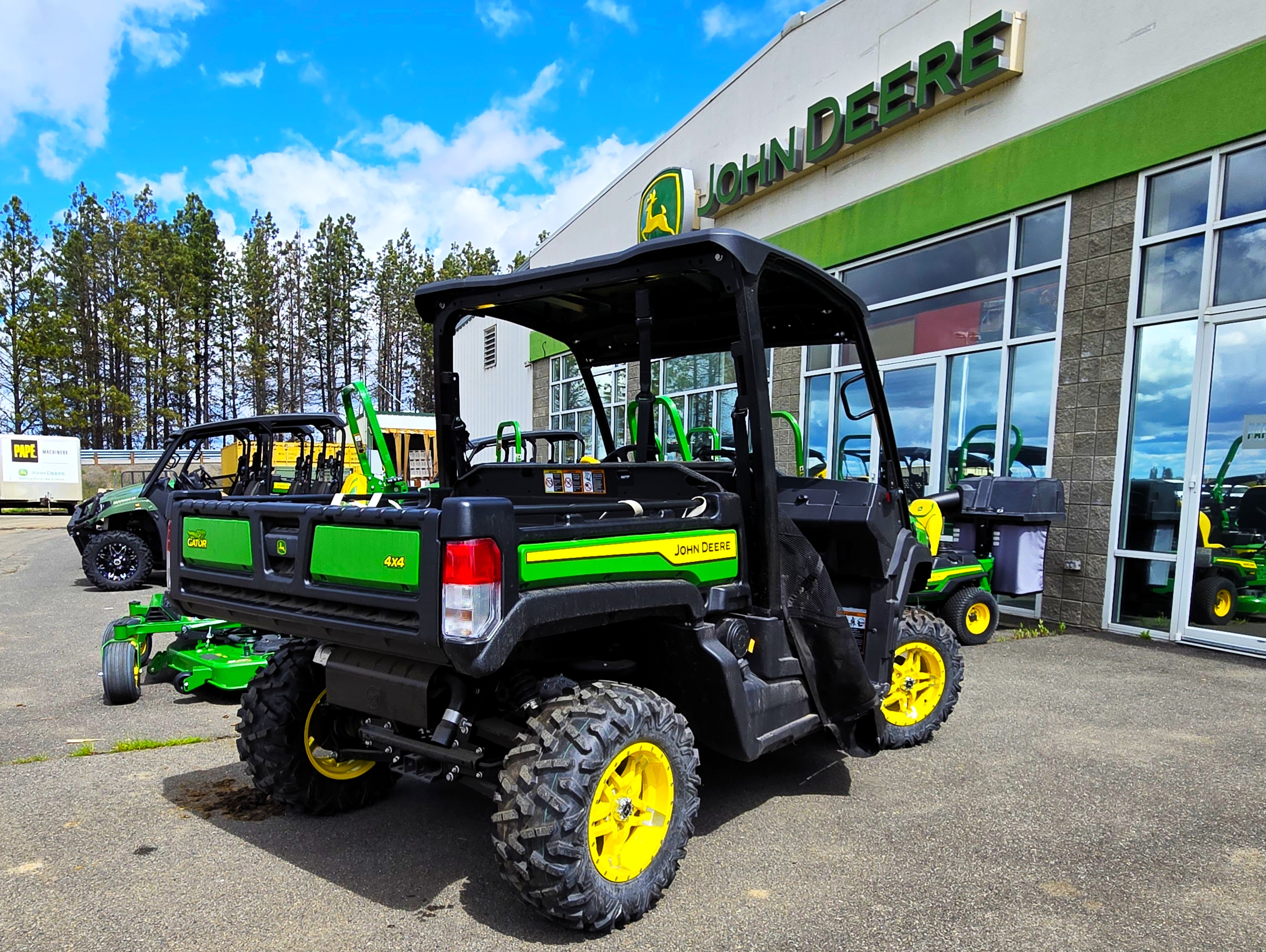 2024 John Deere 835M