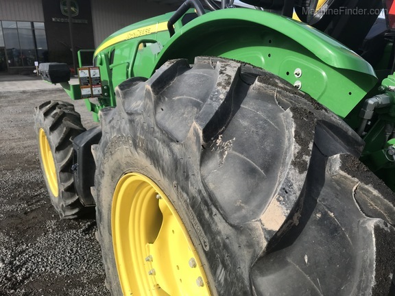 2017 John Deere 5085E