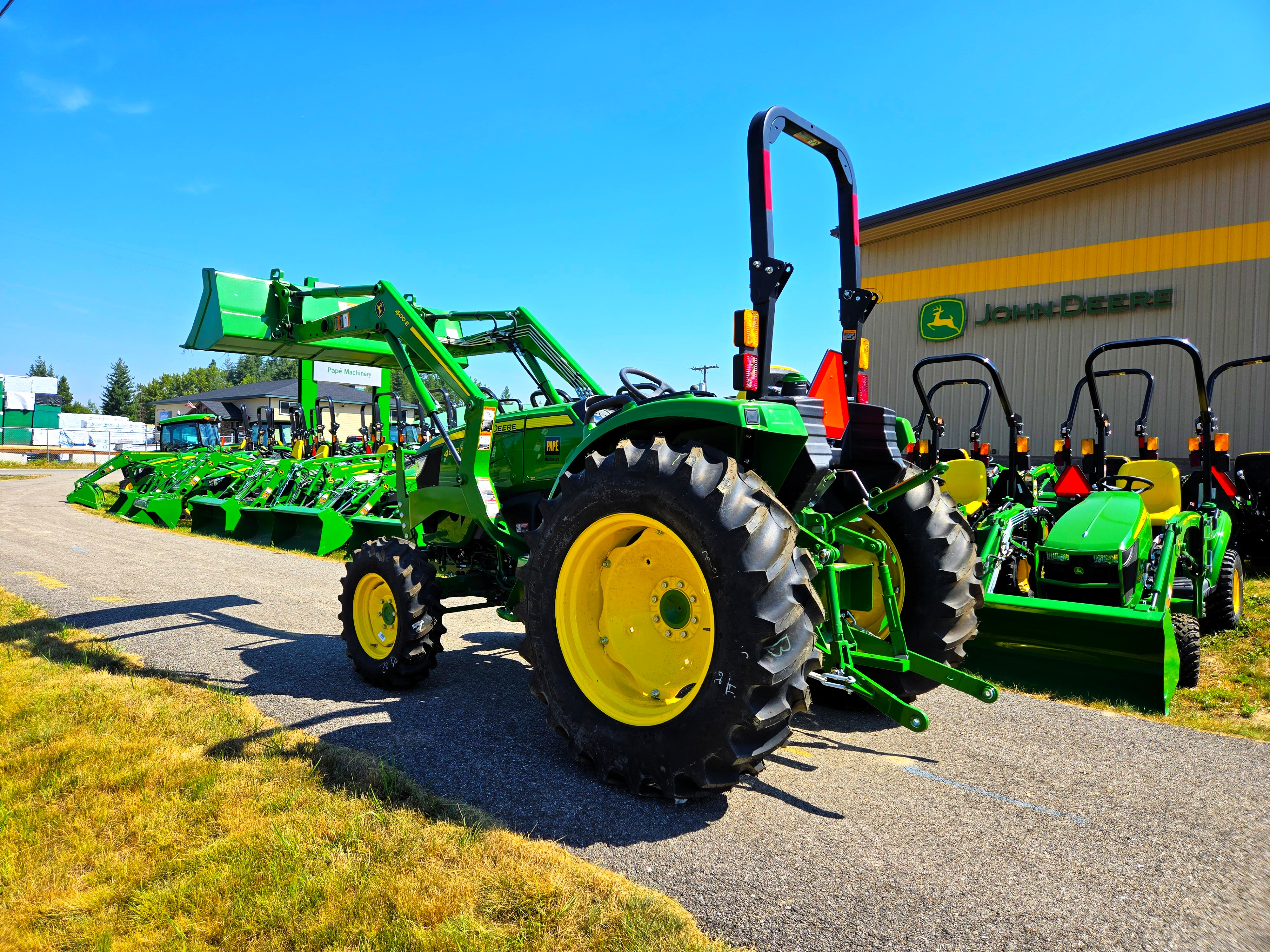 2024 John Deere 4052M