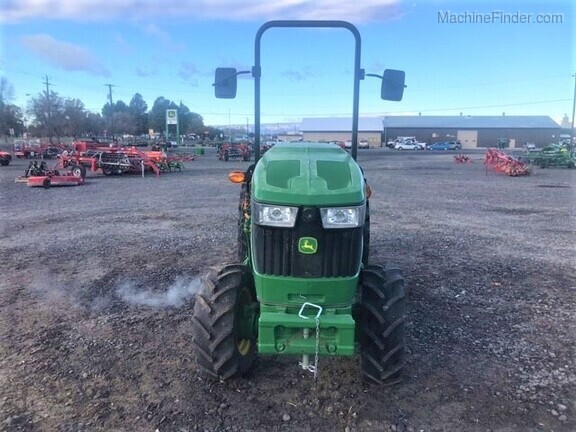 2017 John Deere 5090GV