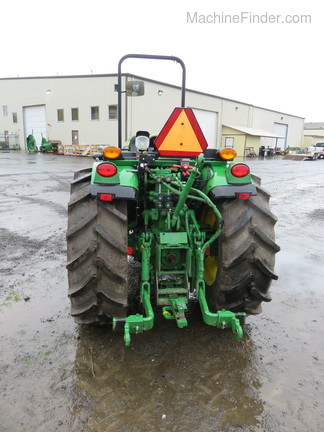 2017 John Deere 5090GN