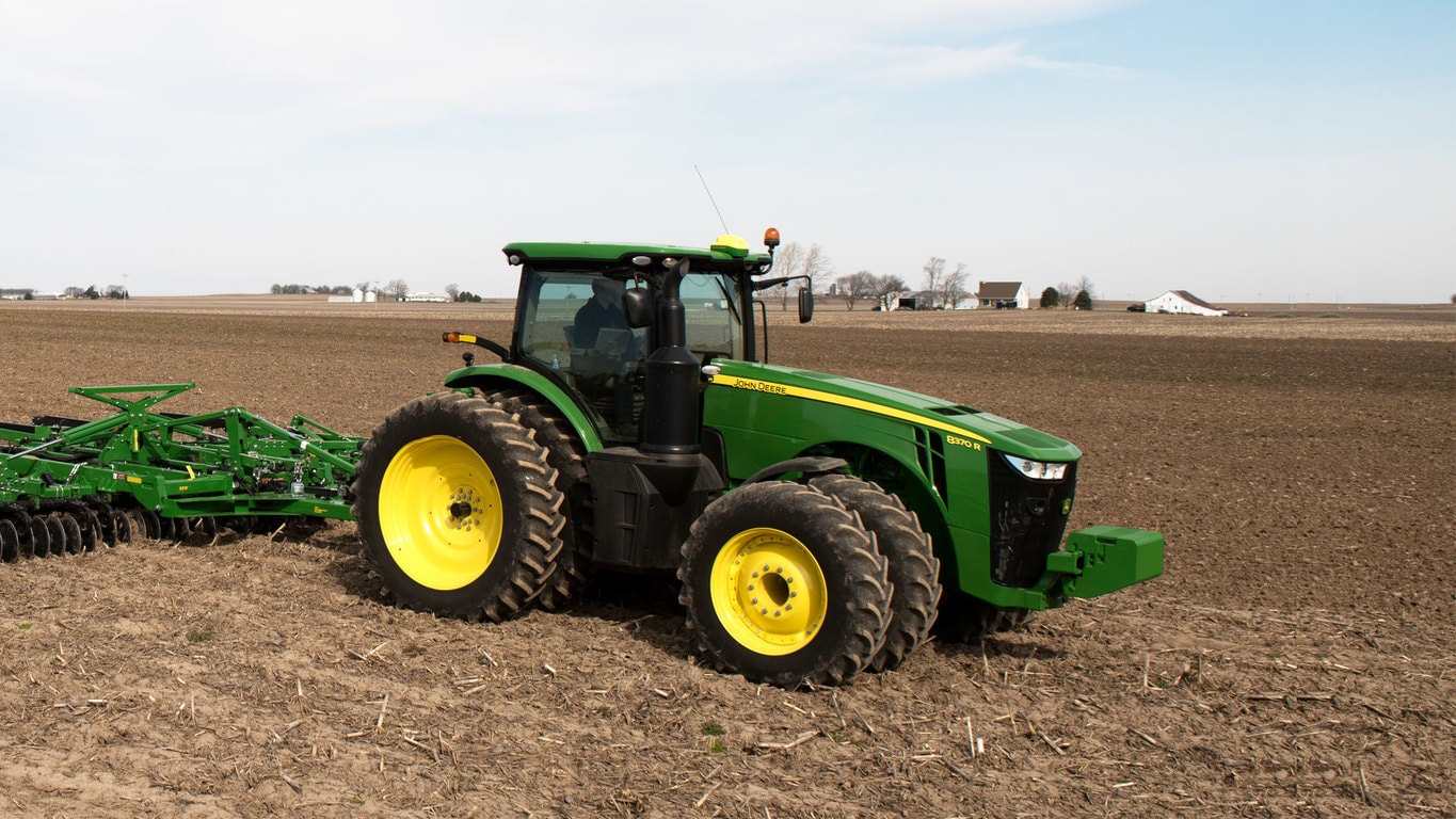 John Deere 8370R