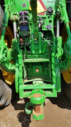2015 John Deere 8320R
