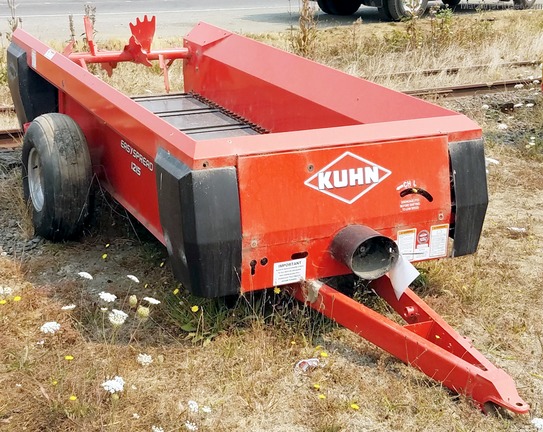 2016 Kuhn 1215