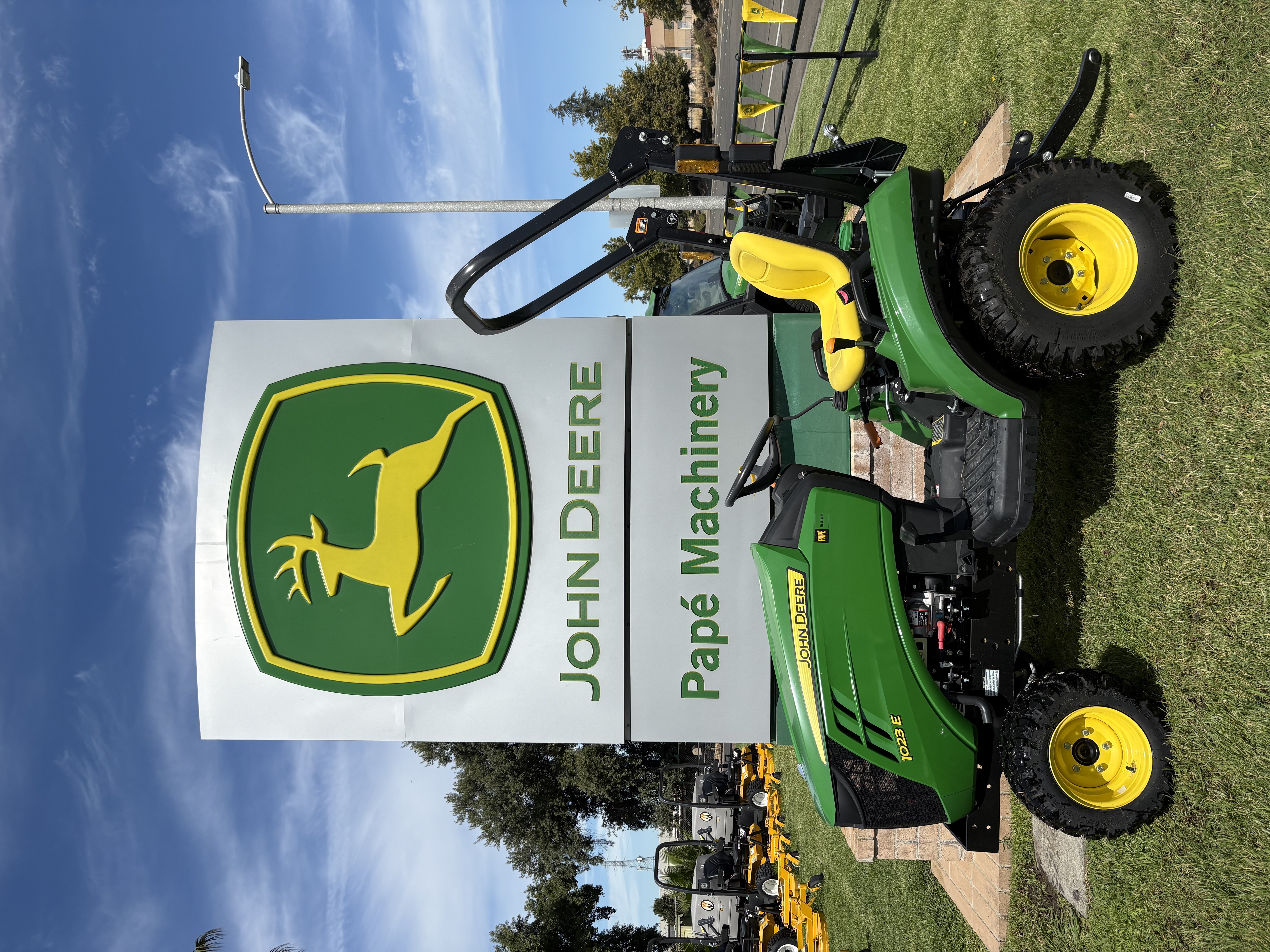 2023 John Deere 1023E
