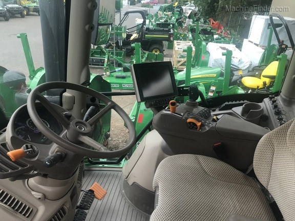2016 John Deere 6110R