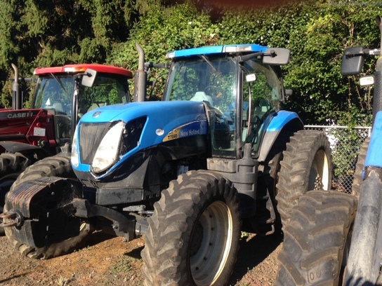2010 New Holland T7040