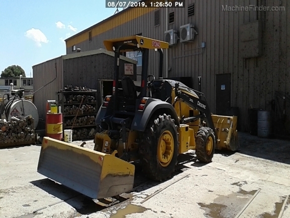 2017 John Deere 210L