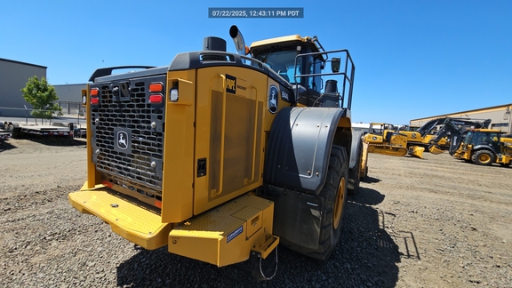 2020 John Deere 844L