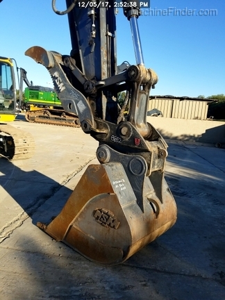 2016 John Deere 210G