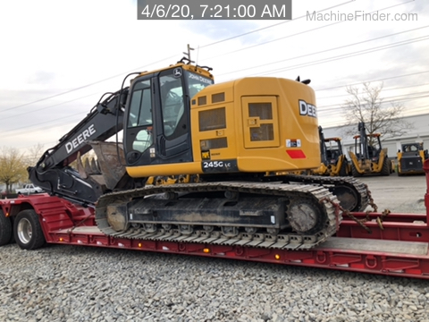 2018 John Deere 245G