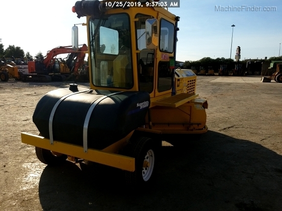 2017 Superior Broom DT74J