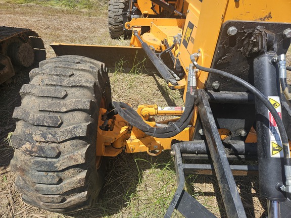 2021 Leeboy G700B