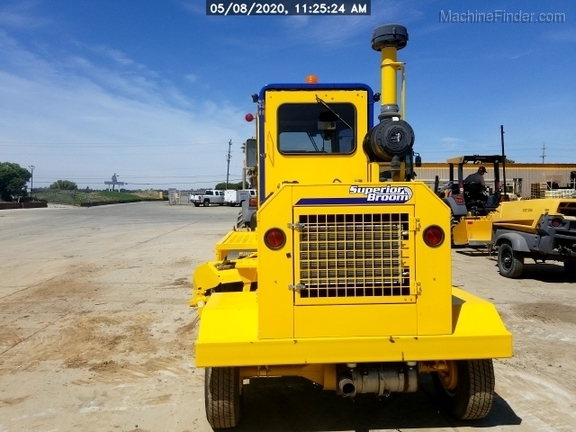 2017 Superior Broom DT74J