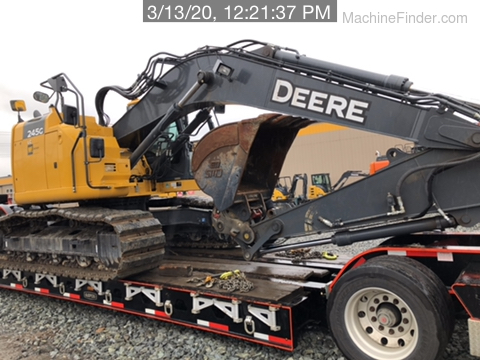 2019 John Deere 245G