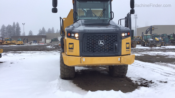 2019 John Deere 260E