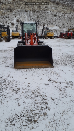 2022 Kubota R640