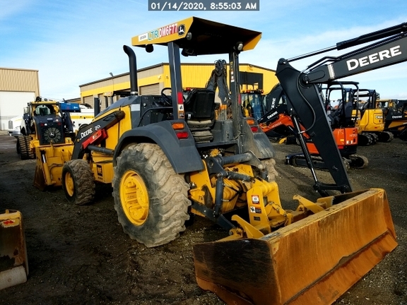 2018 John Deere 210L