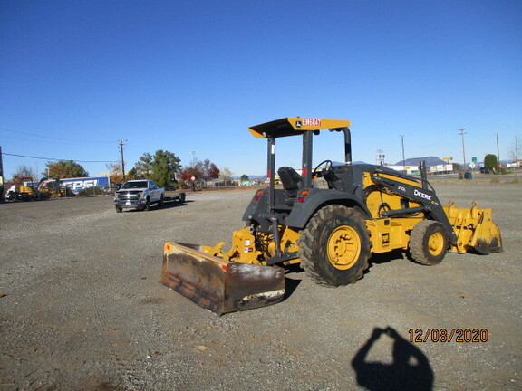 2019 John Deere 210L