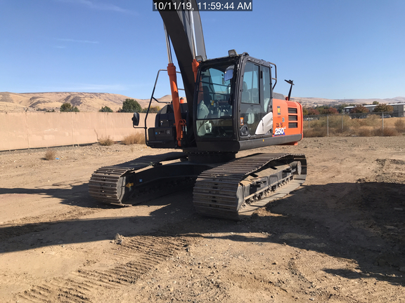 2017 Hitachi ZX2506
