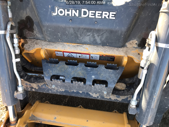 2018 John Deere 320E