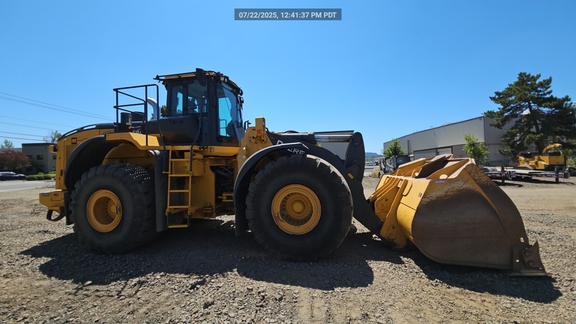 2020 John Deere 844L