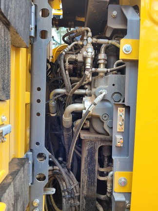 2023 John Deere 245P