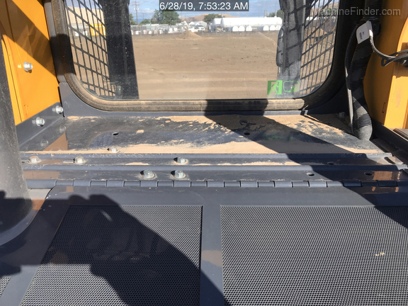 2018 John Deere 320E