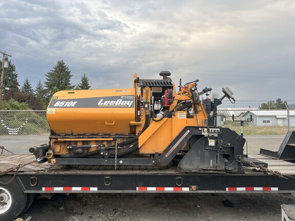 2021 Leeboy 8510E