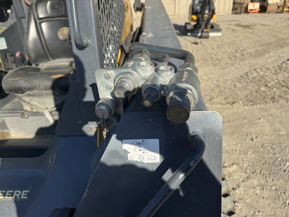 2014 John Deere 333E