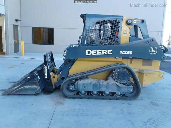 2018 John Deere 323E