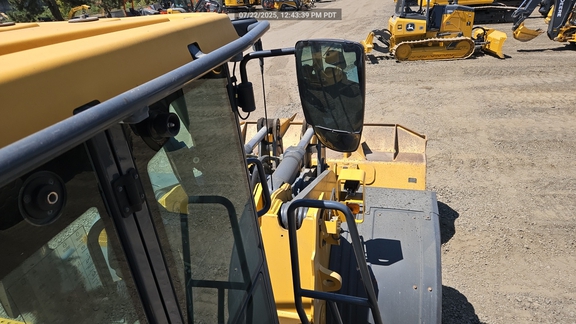 2020 John Deere 844L