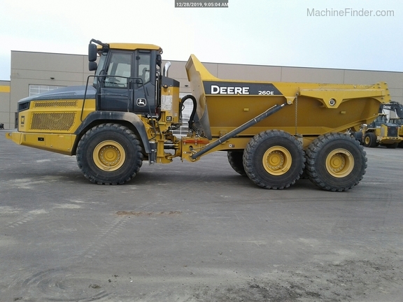 2019 John Deere 260E