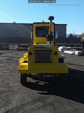 2017 Superior Broom DT74J