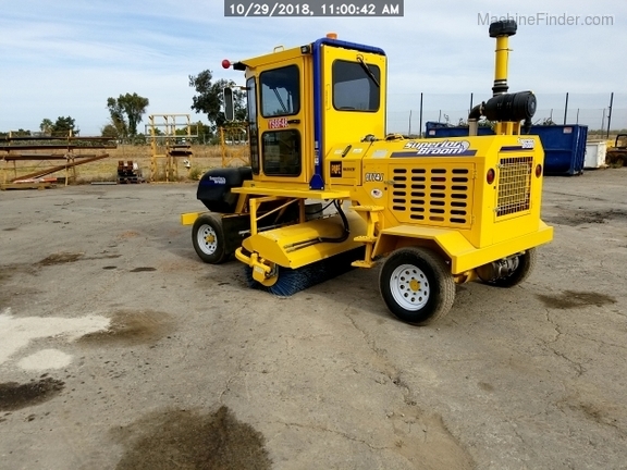 2017 Superior Broom DT74J