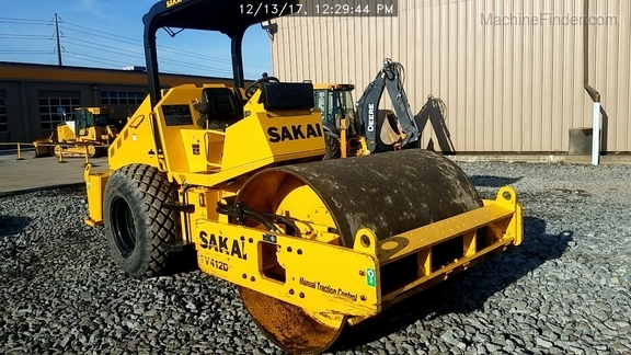 2015 Sakai SV412D