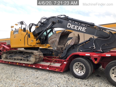 2018 John Deere 245G