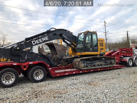 2018 John Deere 245G
