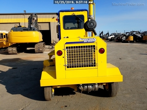 2017 Superior Broom DT74J