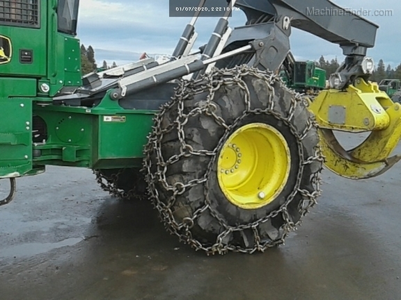 2019 John Deere 648LII