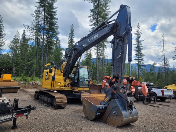 2023 John Deere 245P