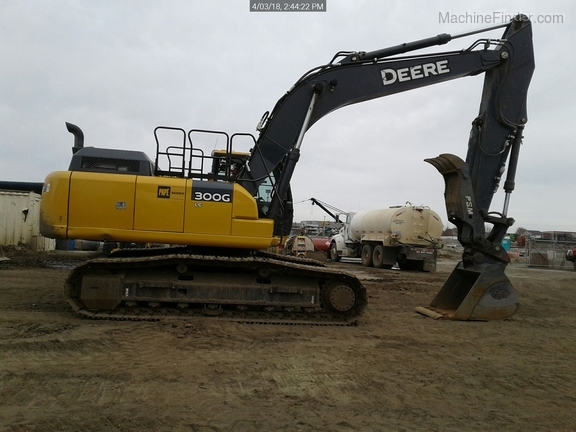 2016 John Deere 300GLC