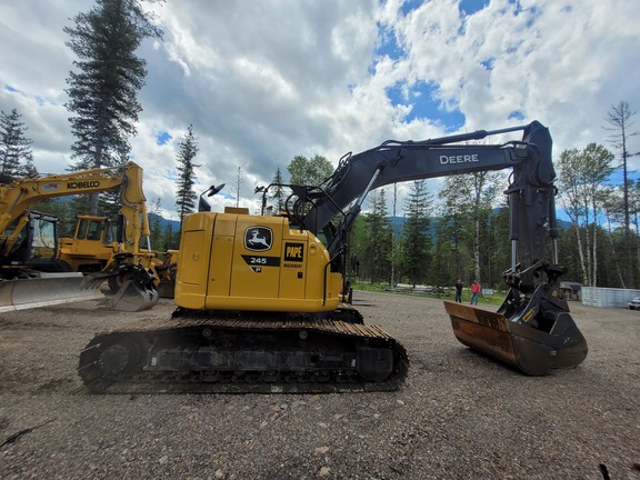 2023 John Deere 245P
