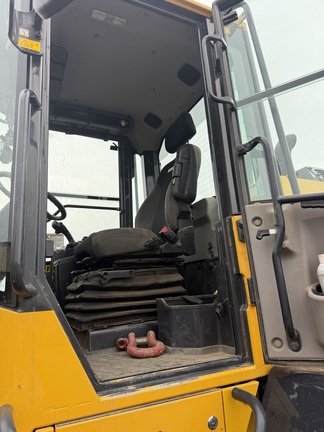 2022 Komatsu WA2708