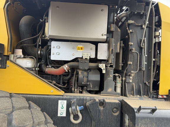 2022 Komatsu WA2708