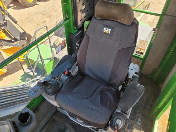 2018 John Deere 2656