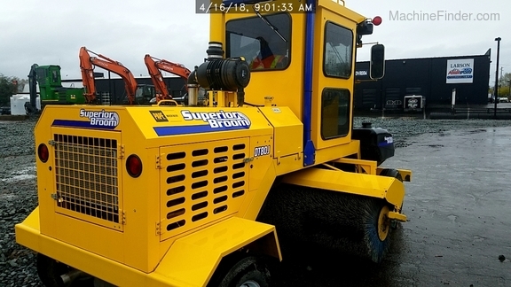 2016 Superior Broom DT80J
