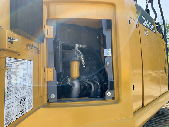 2020 John Deere 245GLC