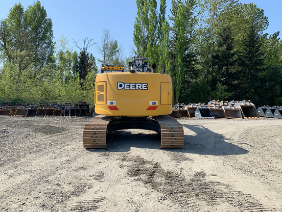 2020 John Deere 245GLC