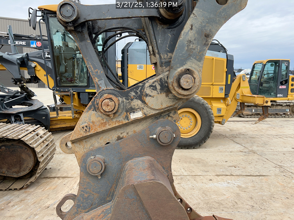 2022 John Deere 245G